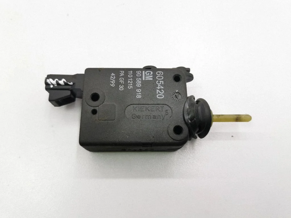 Centrālās atslēgas motoriņš 90589918