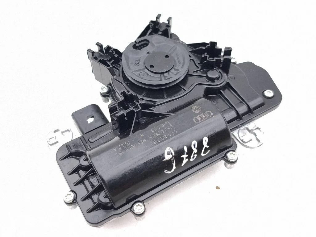 Tailgate boot lock/latch motor 5TA827887C