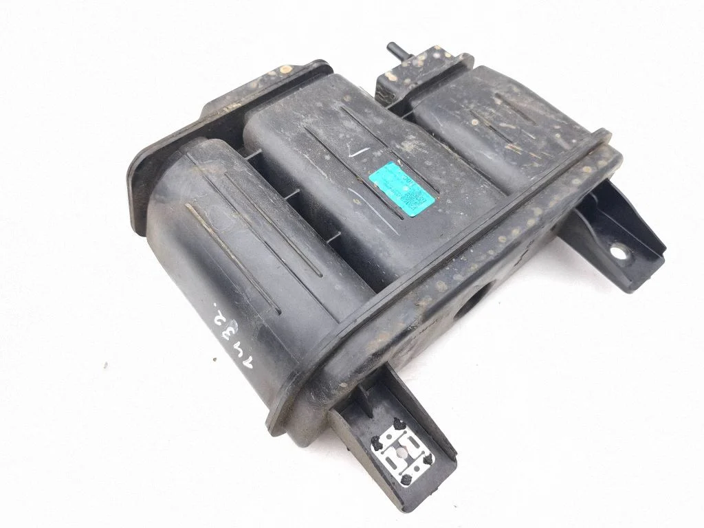 Active carbon filter fuel vapour canister 31420N7000