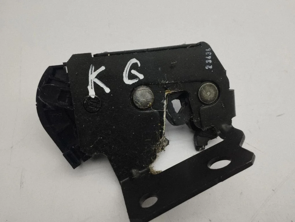 Tailgate lock latch – Volvo XC90 (2003-2006)
