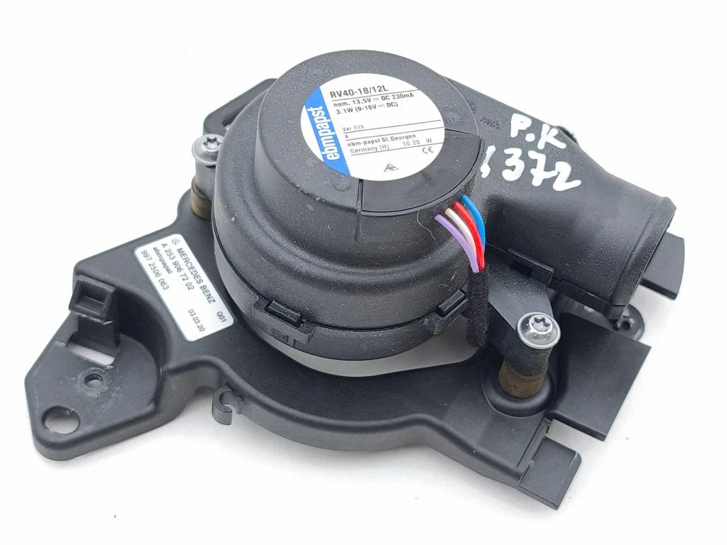 Juhtploki jahutusventilaator A2539067202