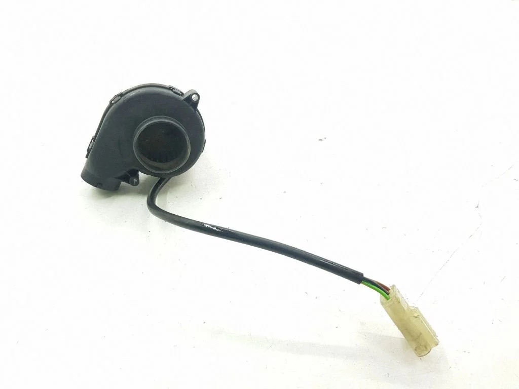 Juhtploki jahutusventilaator 1745182