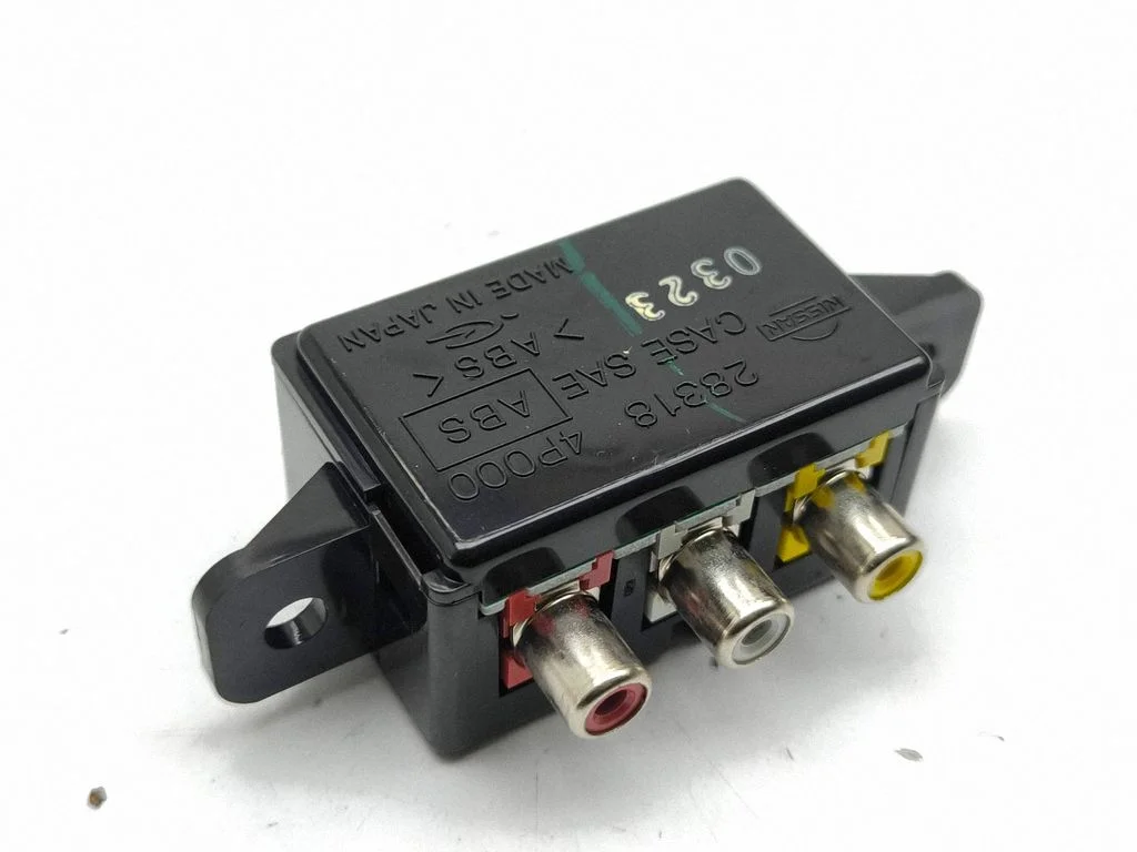 AUX in-socket connector 283184P000