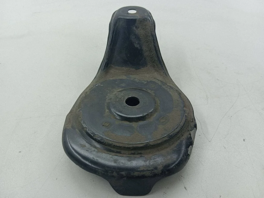 Other rear suspension part – right