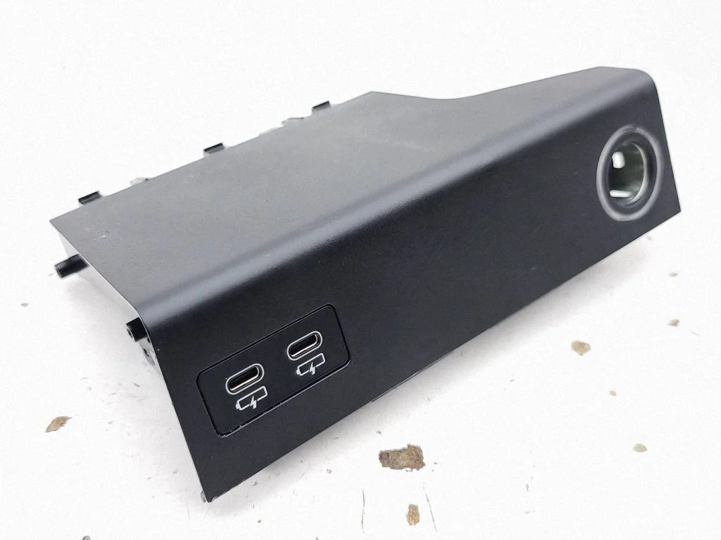 USB ligzda 9873386