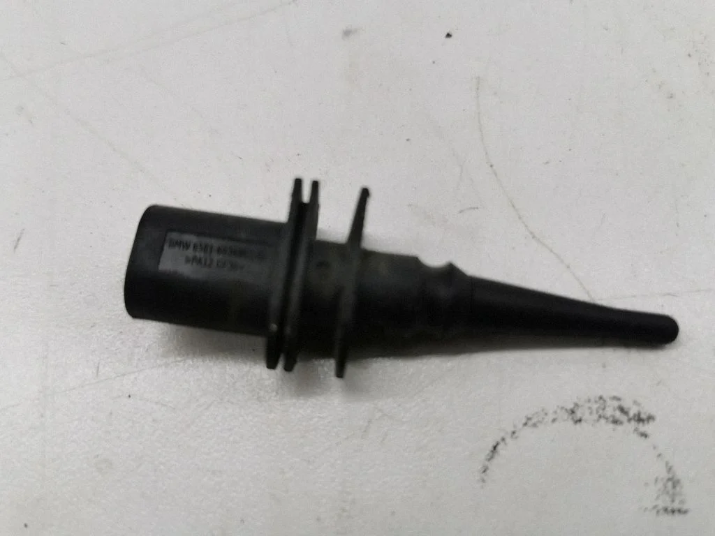 Outside/exterior temperature sensor 6936963