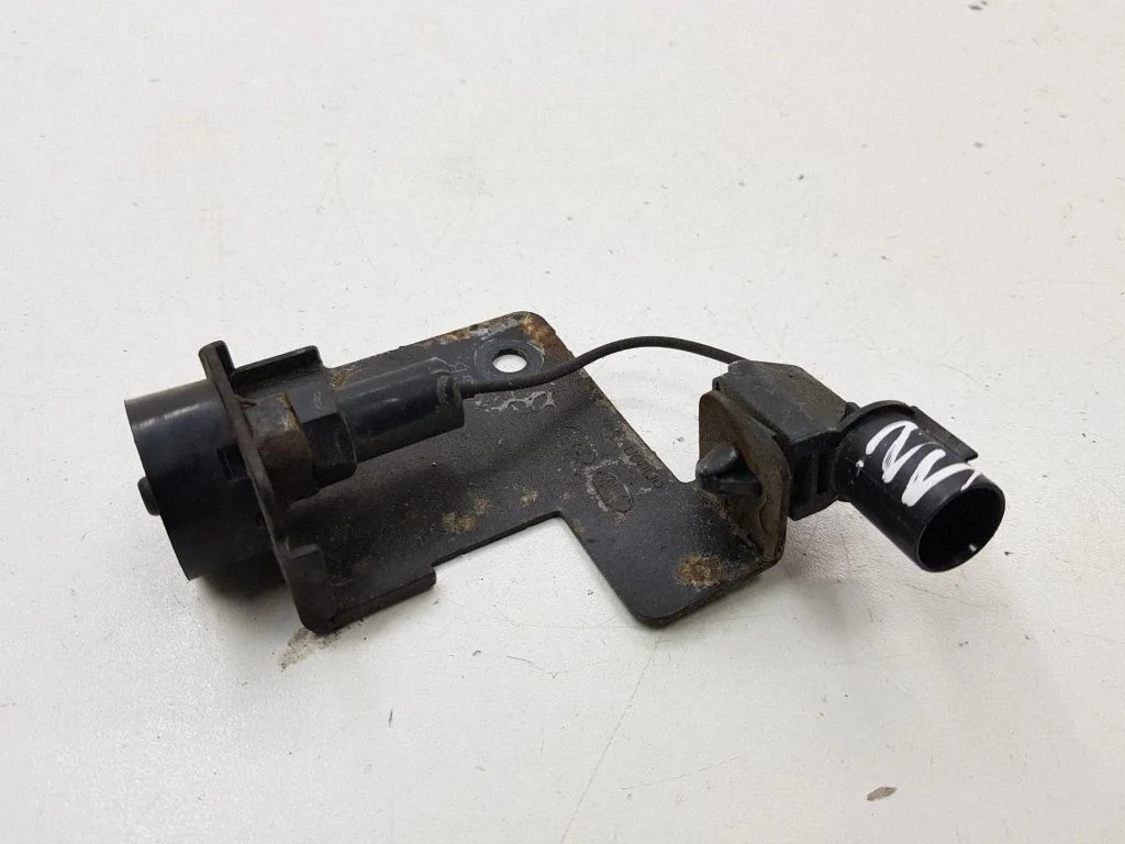 Bonnet alarm switch sensor – KIA Sportage (2005-2010)
