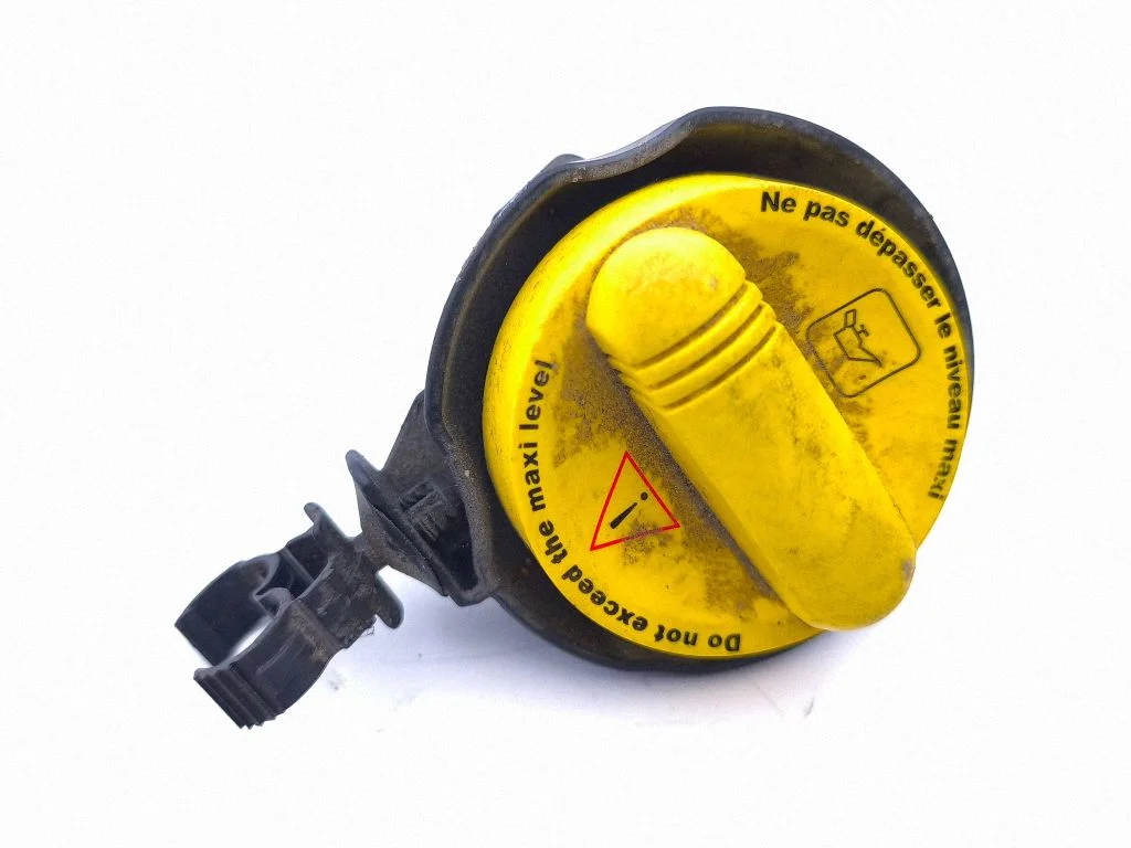 Oil fill pipe 152595200R