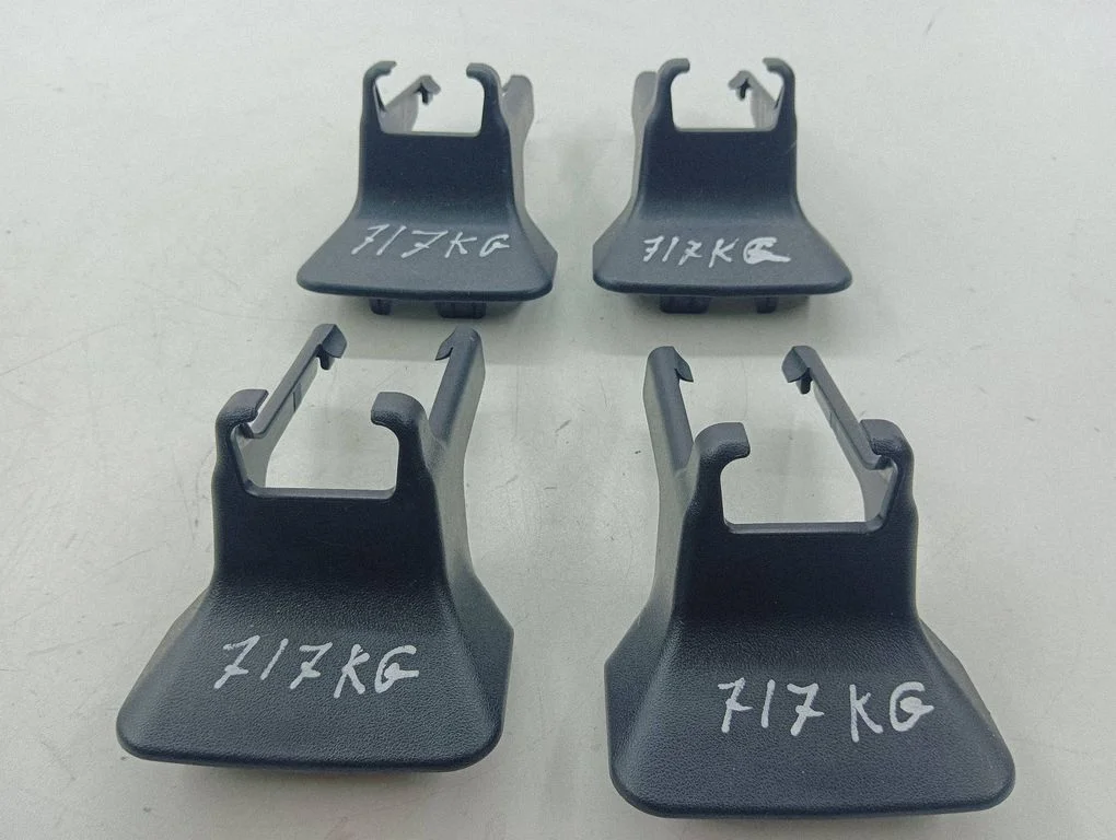 Aizmugurējā sēdekļa sliedes apdare 7215842020