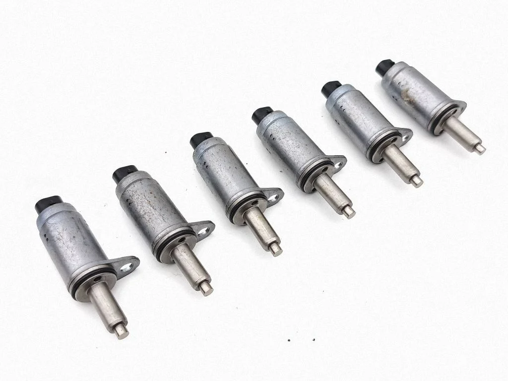 Camshaft vanos timing valve 06E103697Q