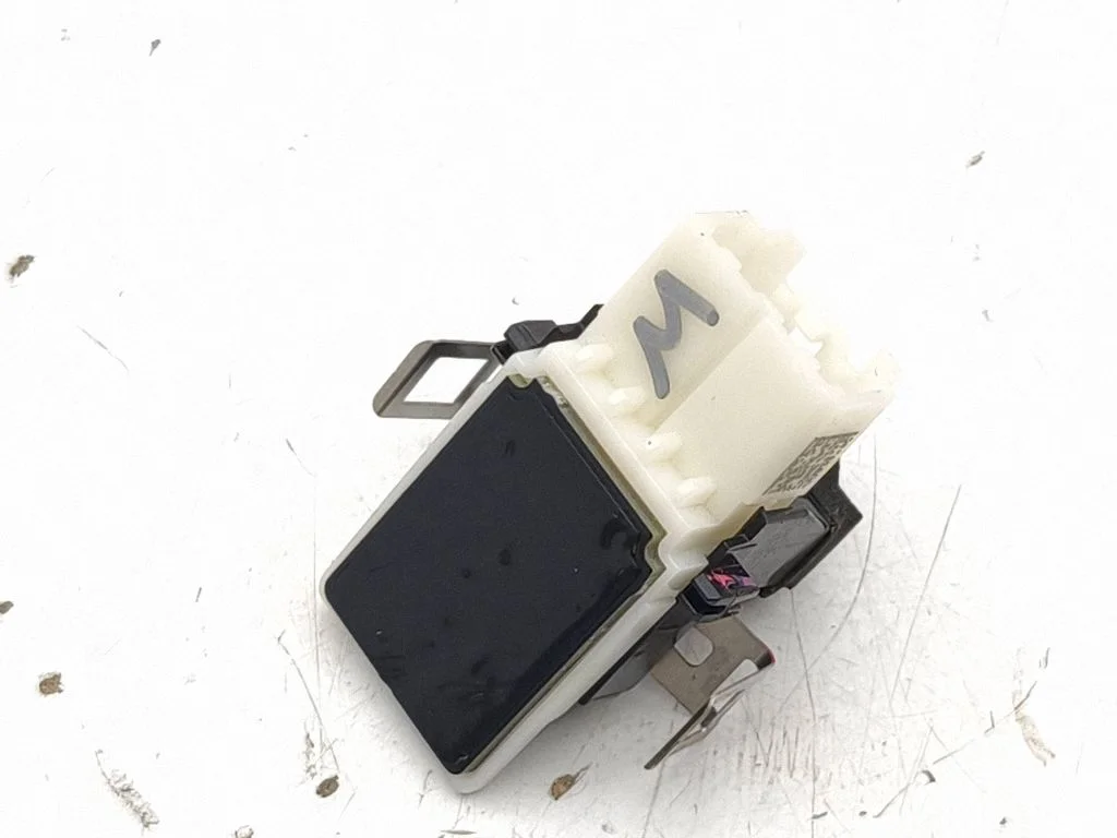 Päikesevalguse andur L1MH19E907AC