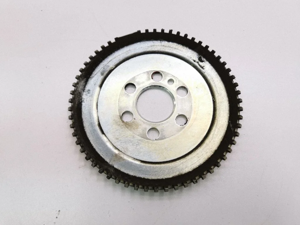 Väntvõlli asendi hammasratas – Toyota Yaris (2006-2011)