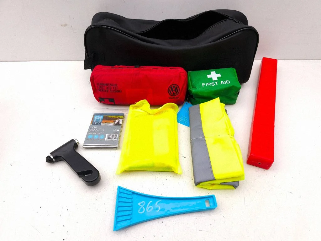 First aid kit 5K0860282