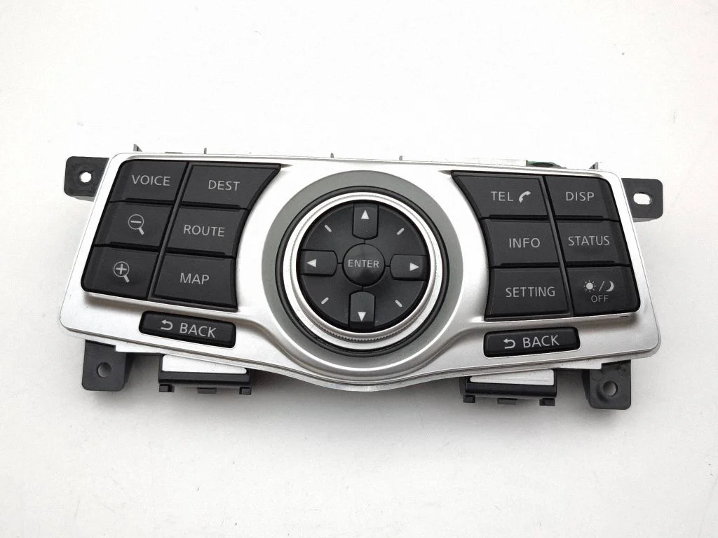 Head unit multimedia control 1EM1A210458