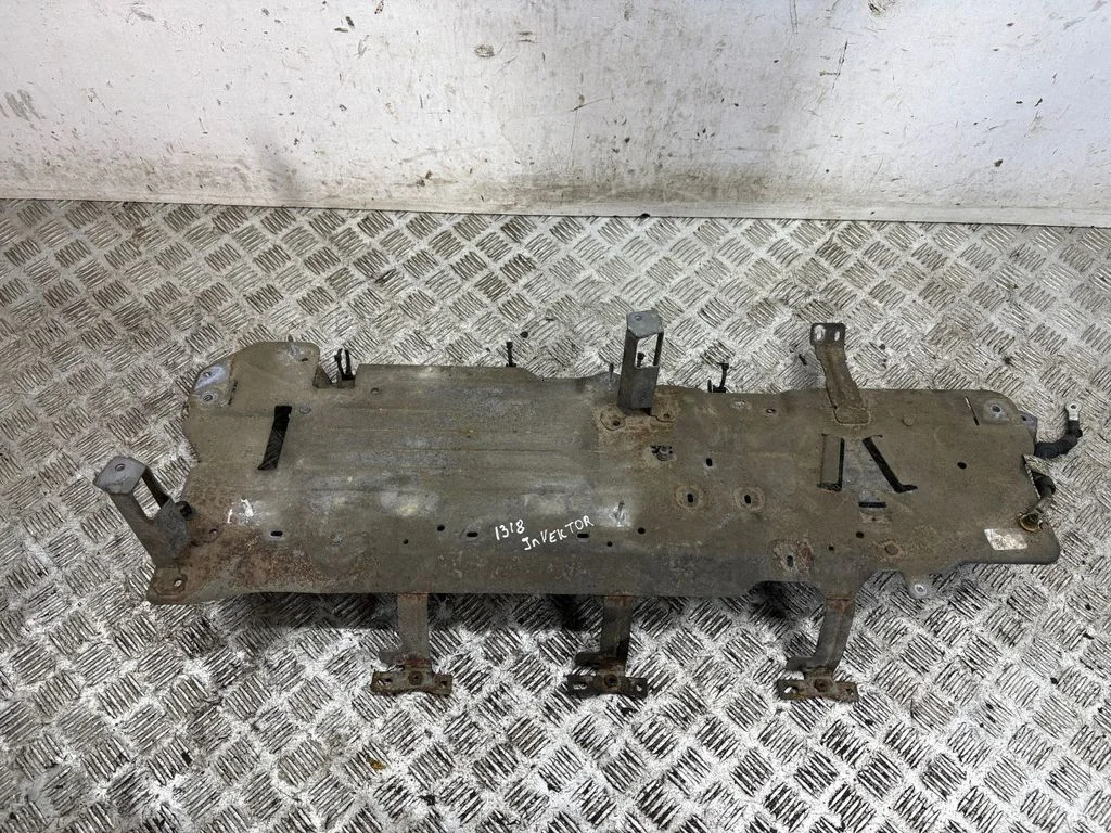 Hybrid/electric vehicle battery bracket – Peugeot 508 II (2018-)