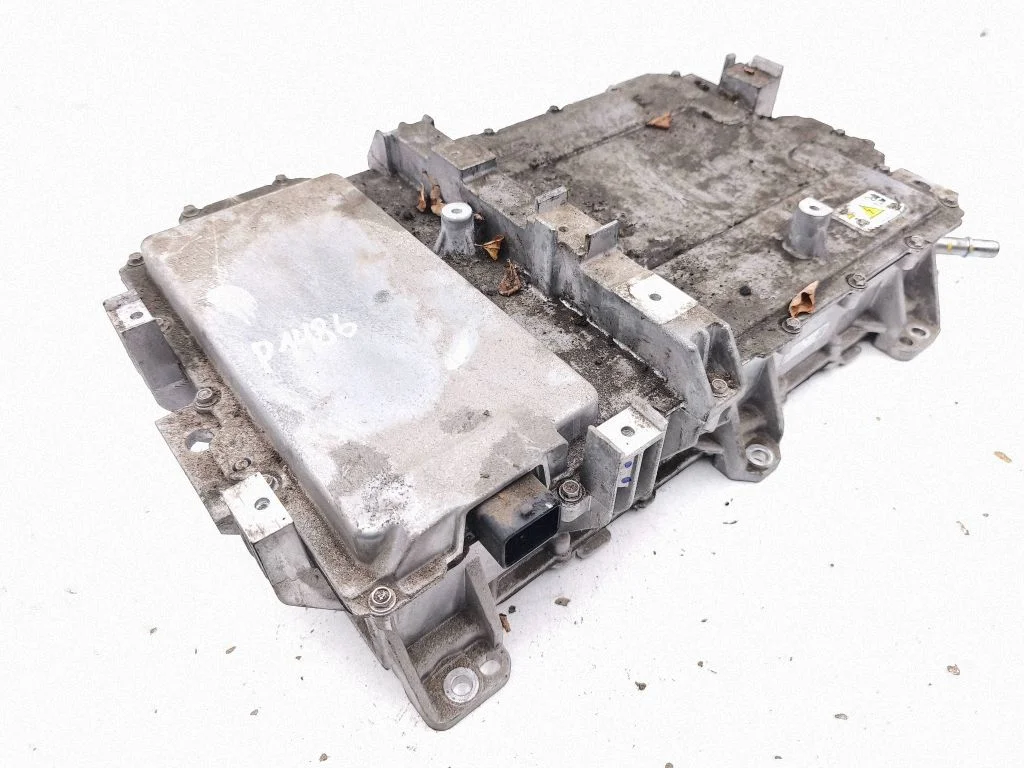 Voltage converter inverter – Ford Mustang Mach-E (2020-)
