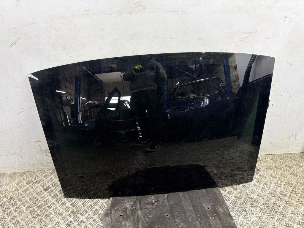 Sunroof glass – Tesla Model 3 (2017-)