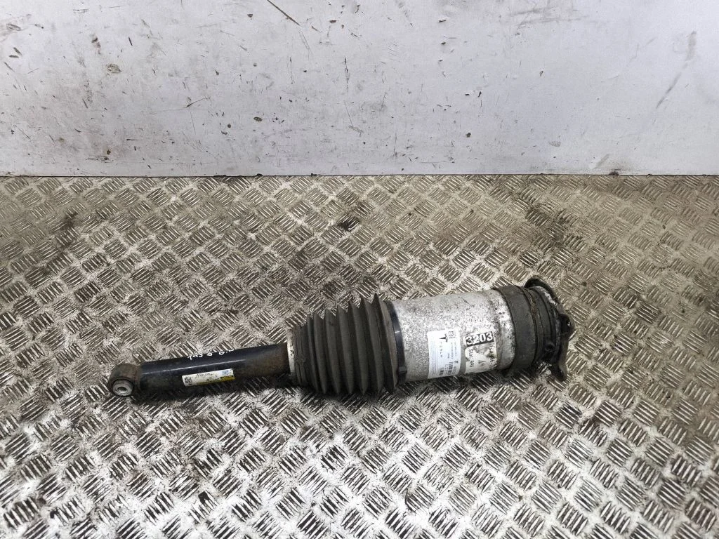 Shock absorber/damper/air suspension – Tesla Model S (2012-)