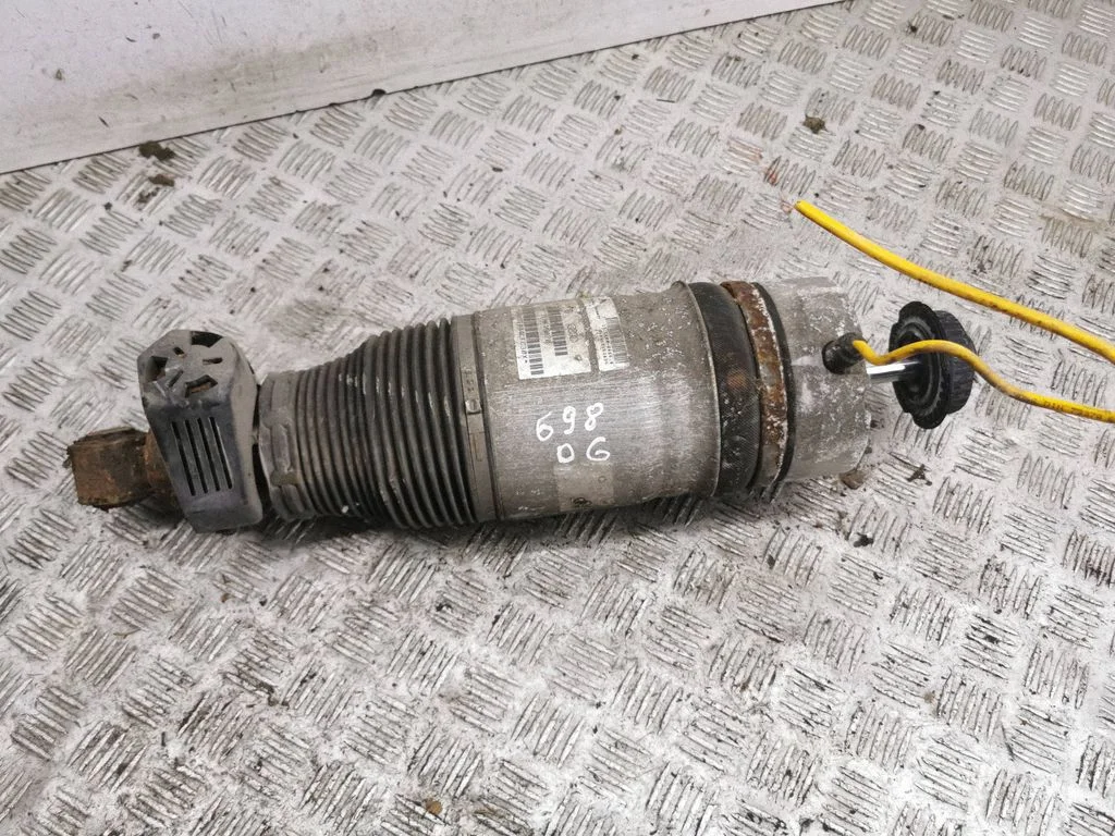 Shock absorber/damper/air suspension 7L8616020
