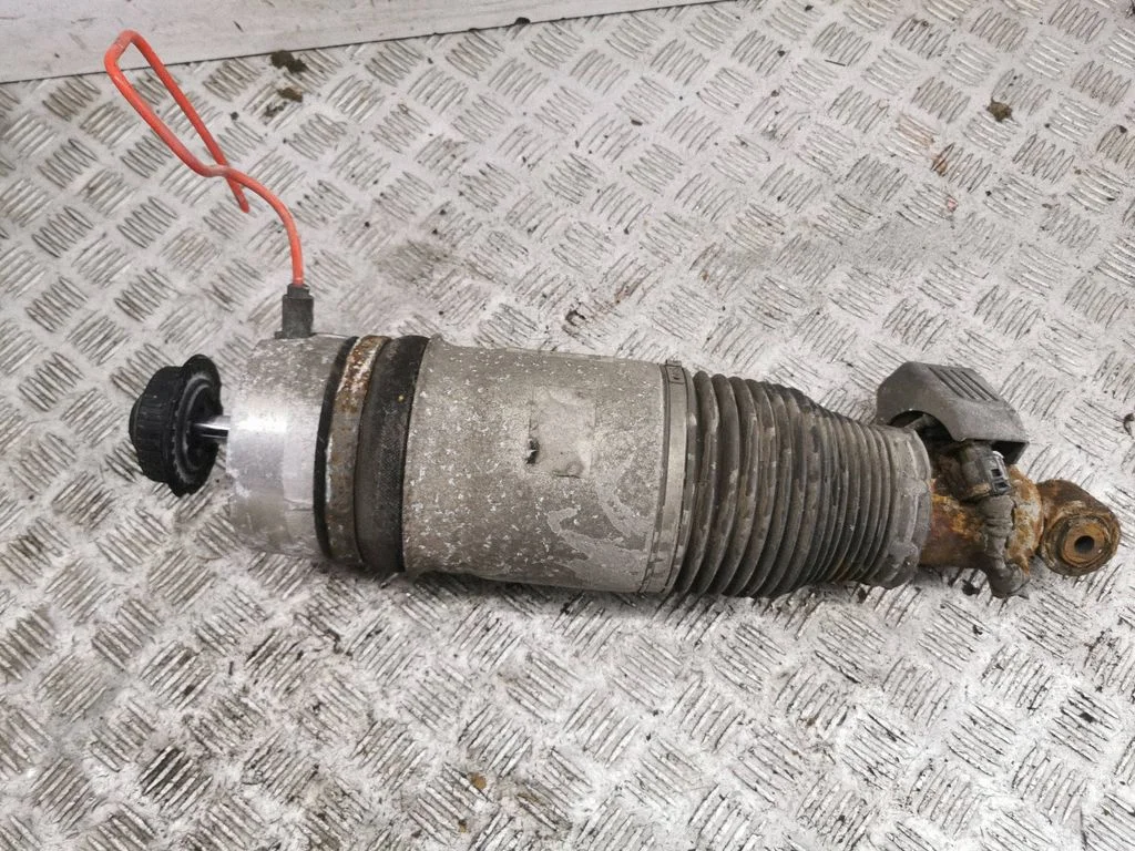 Shock absorber/damper/air suspension 7L8616019