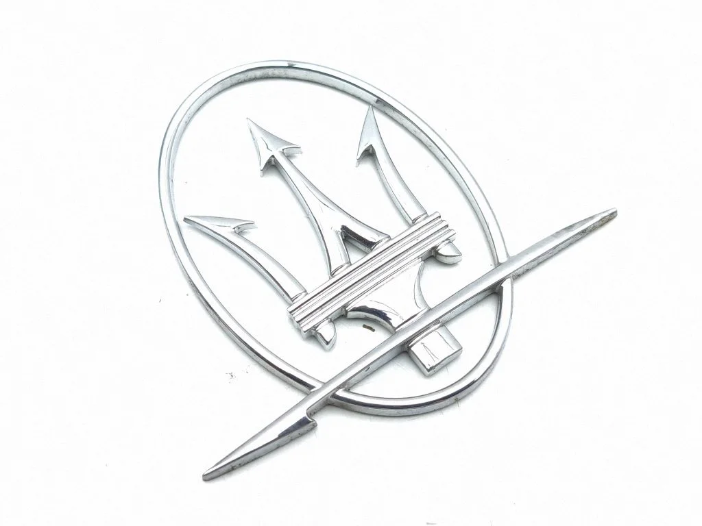 Oznaczenie modelu na błotniku – Maserati Ghibli (2013-)