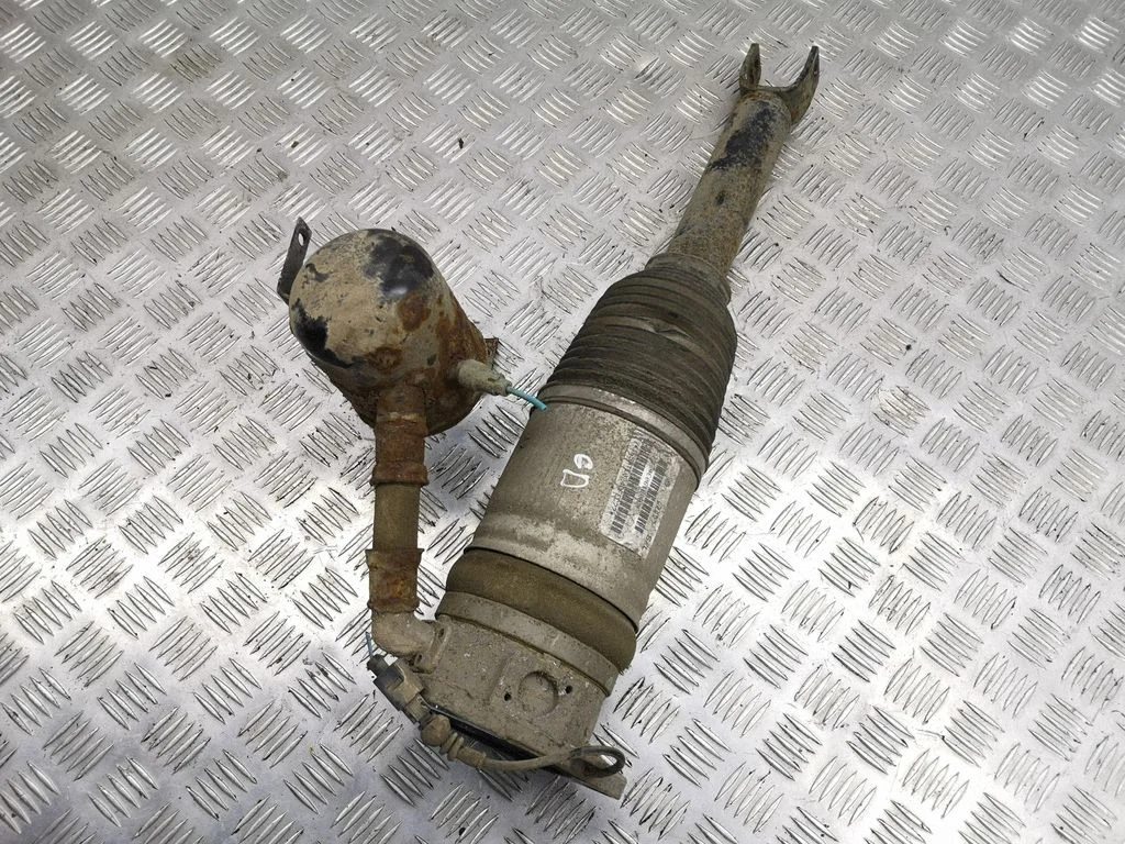 Air suspension rear shock absorber – Audi A8 S8 D3 4E (2002-2009)