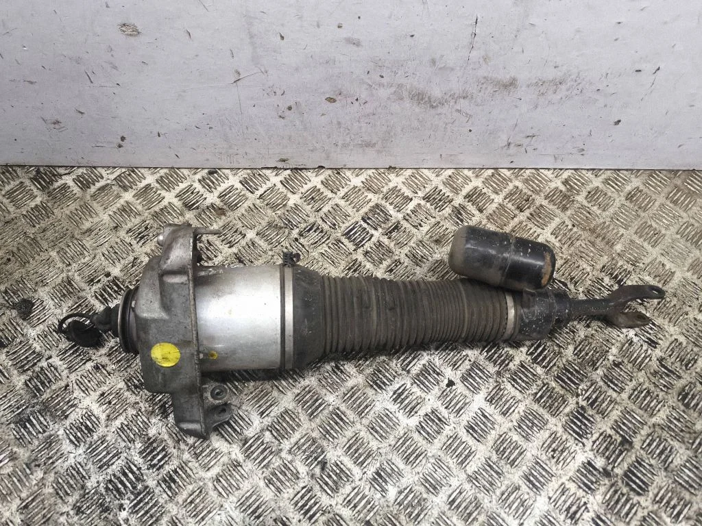 Air suspension front shock absorber 3W5616040L