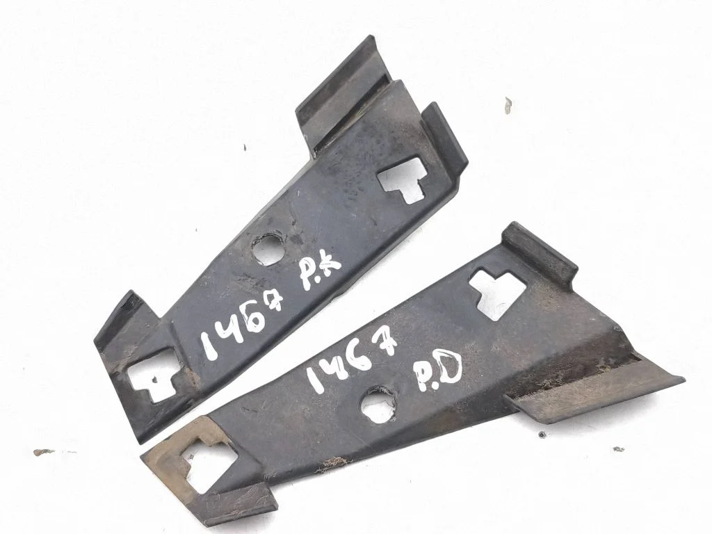 Priekšējā bampera stūra daļa KB8A50102