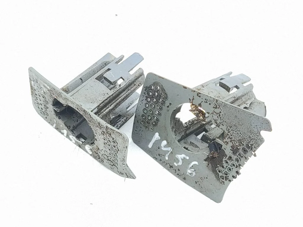 Front parking sensor holder (PDC)