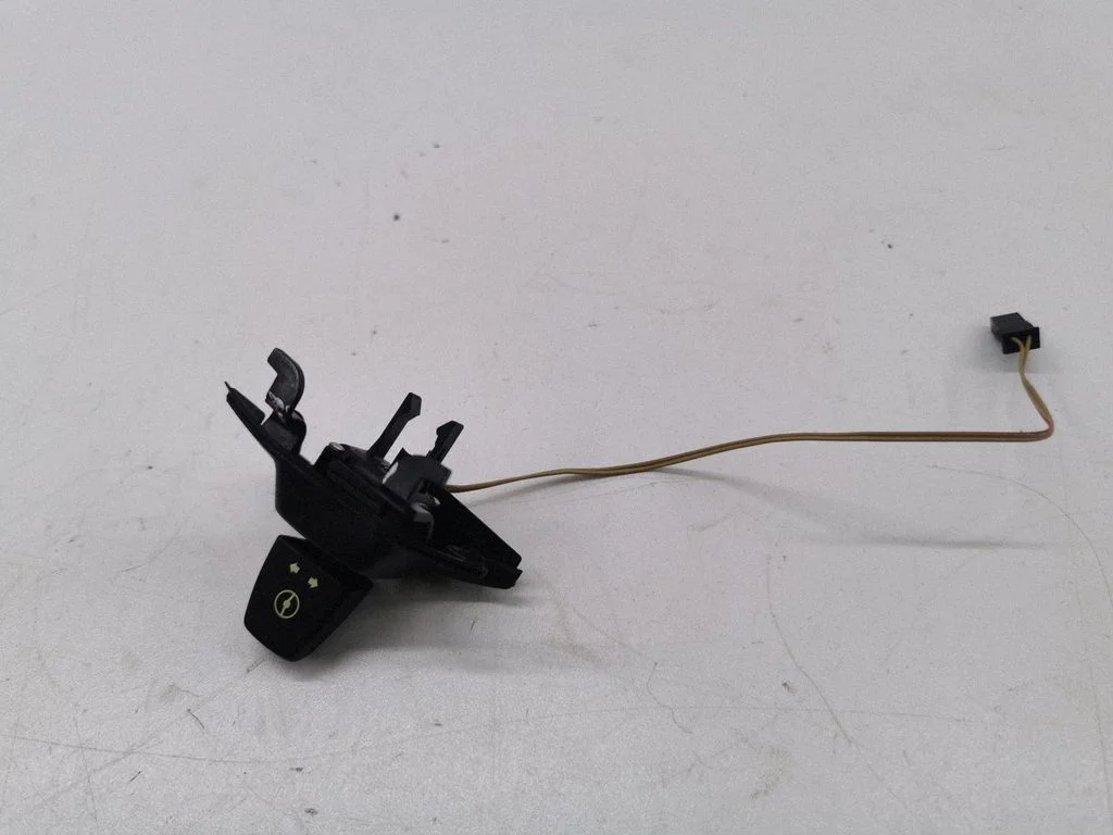 Steering wheel adjustment switch – BMW X5 E70 (2006-2013)