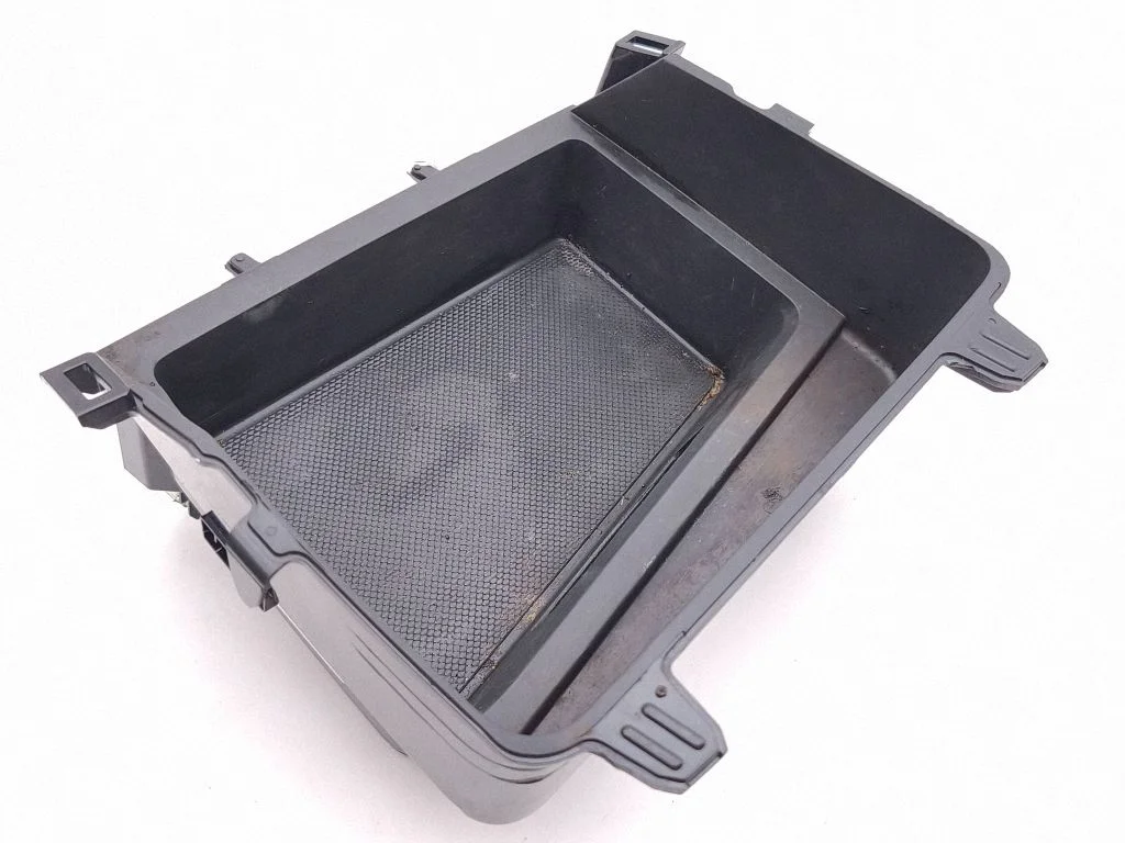 12 V pesa (ees) 8Y2864131