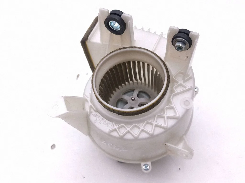 Wentylator baterii hybrydy / auta elektrycznego – Toyota Prius (XW30) (2009-2015)