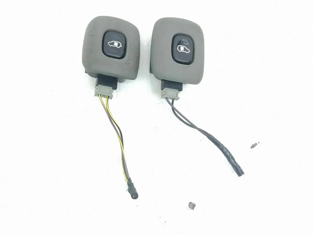 Electric sliding door switch – Chrysler Voyager (2004-2007)