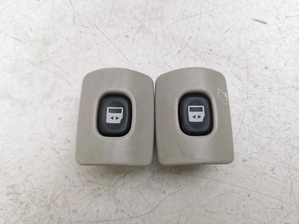 Electric sliding door switch – Chrysler Grand Voyager V (2007-2015)