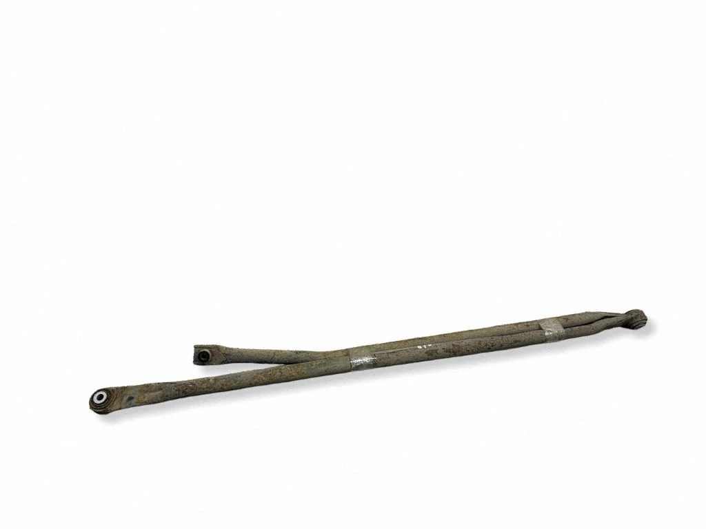 Rear traction arm rod