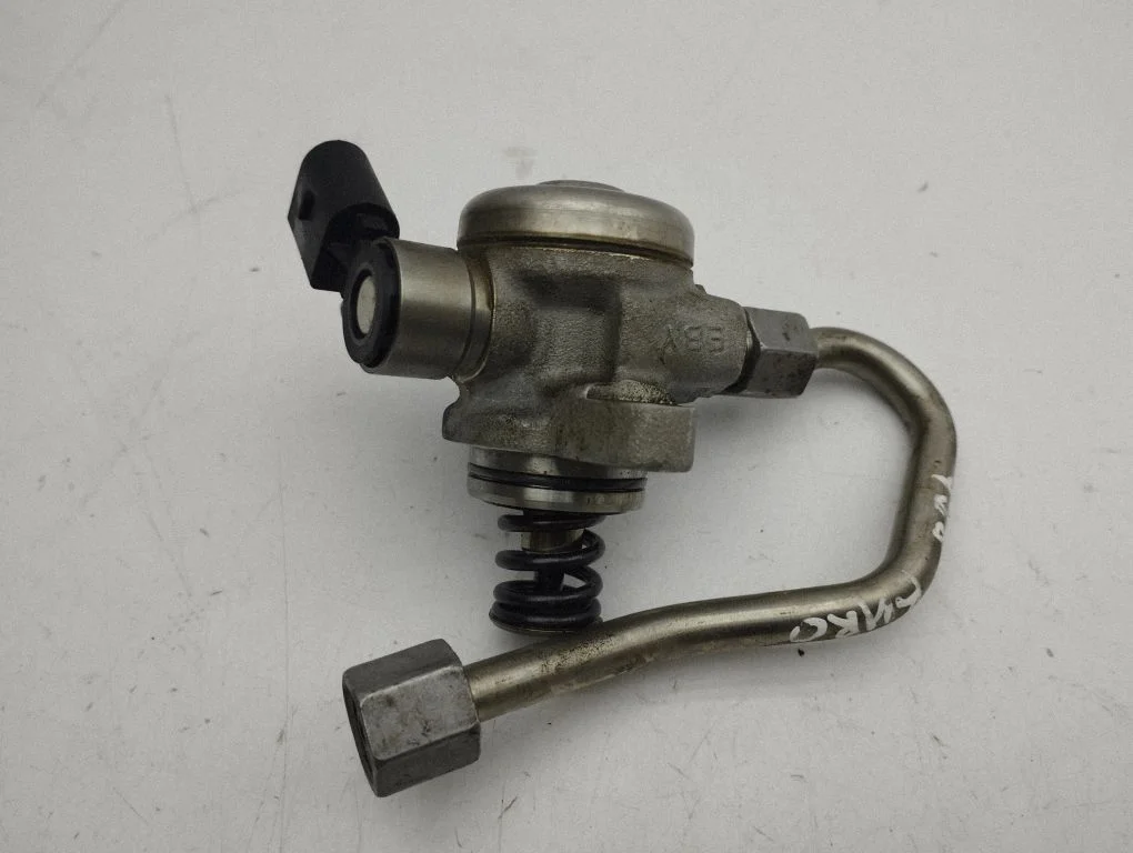 Mechanical fuel pump 04E127027N