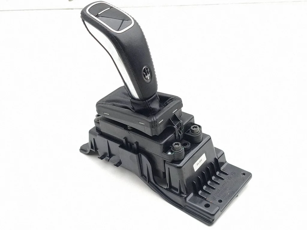 Gear selector 670105920