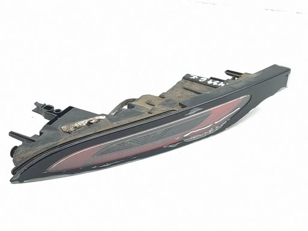 Rear bumper light K8D215K273