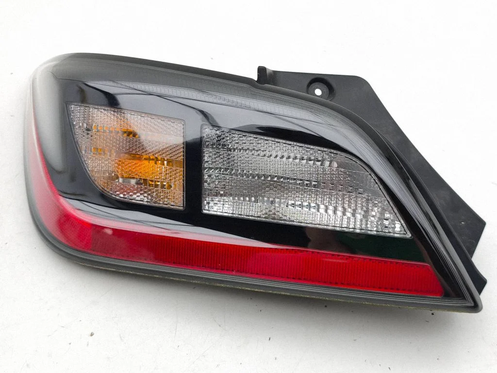 Rear bumper light 92405J9500