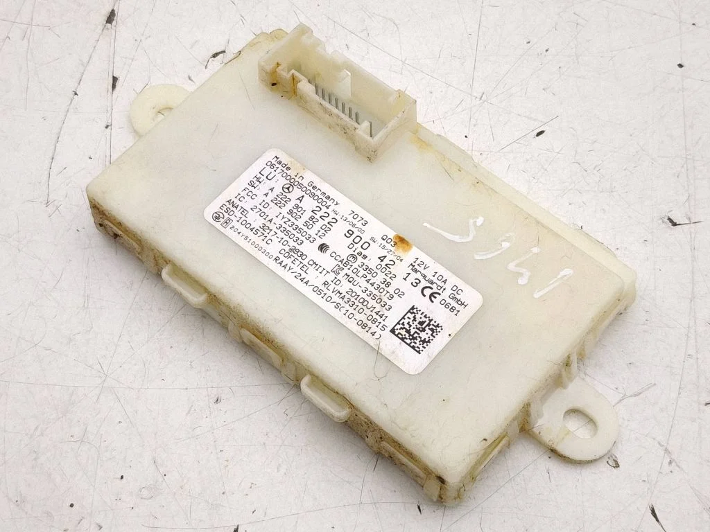 Võtmeta süsteemi KESSY (keyless) juhtplokk/moodul A2229004213