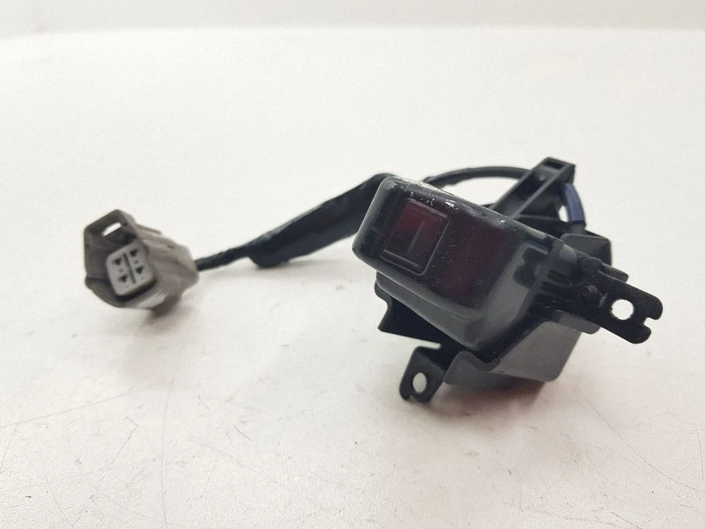 Kamera w zderzaku przednim – Toyota Corolla Verso AR10 (2004-2009)