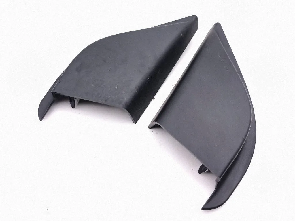 Front door glass trim molding JX7B17D699BBW
