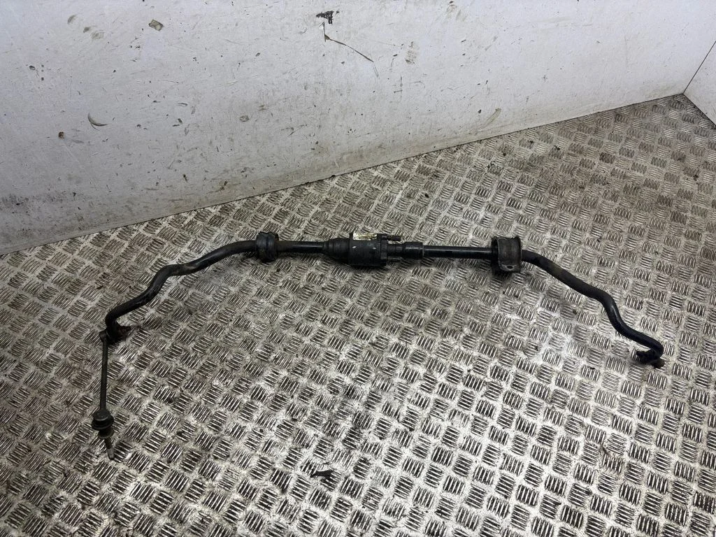 Active stabilizer 6856418