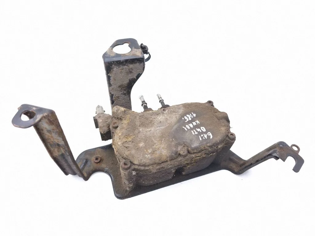 Fuel filter housing – Jeep Grand Cherokee (2010-2021)