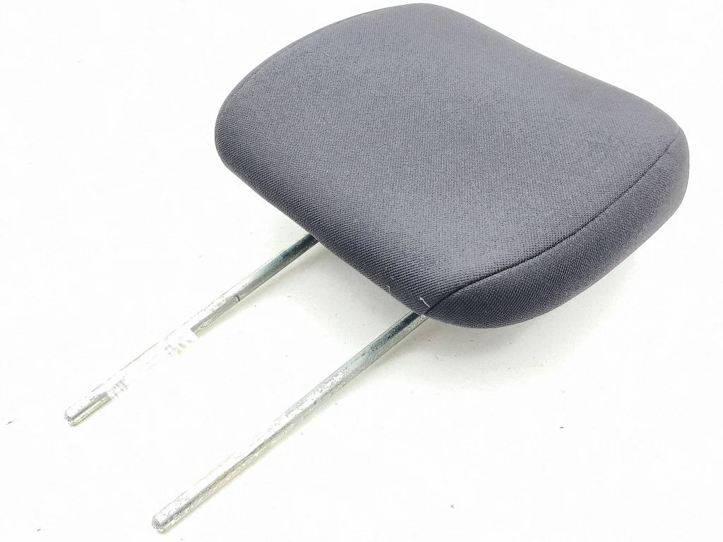 Third row seat headrest – Chrysler Grand Voyager V (2007-2015)