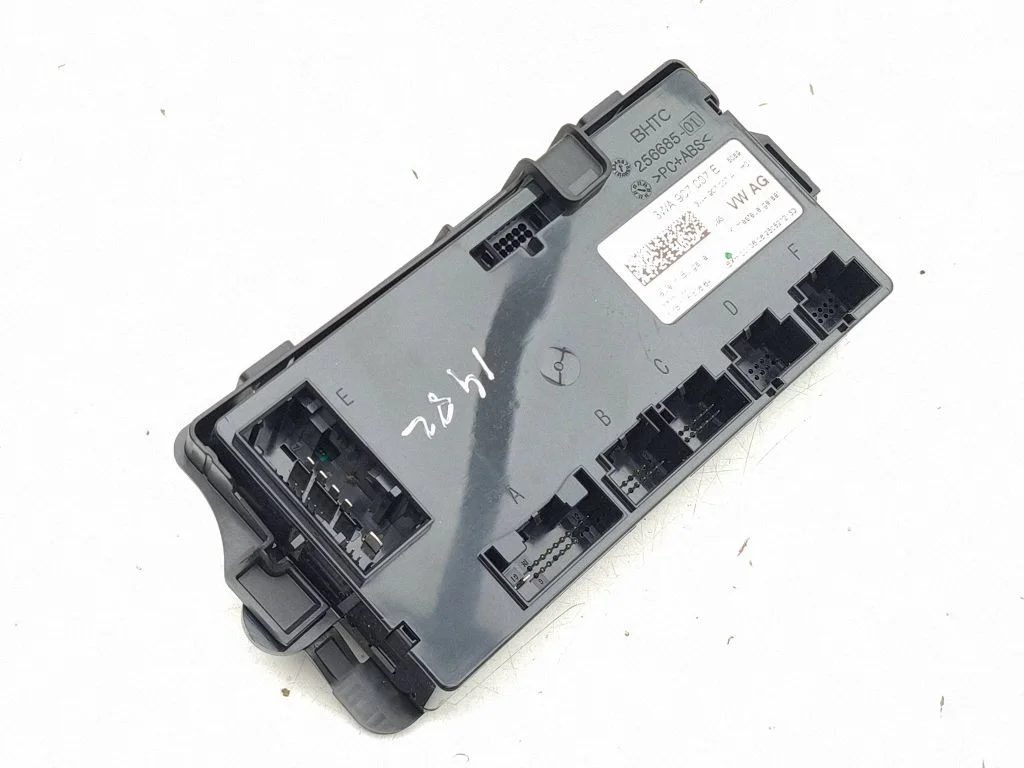 Kliimaseadme/kütte juhtplokk 3WA907007E