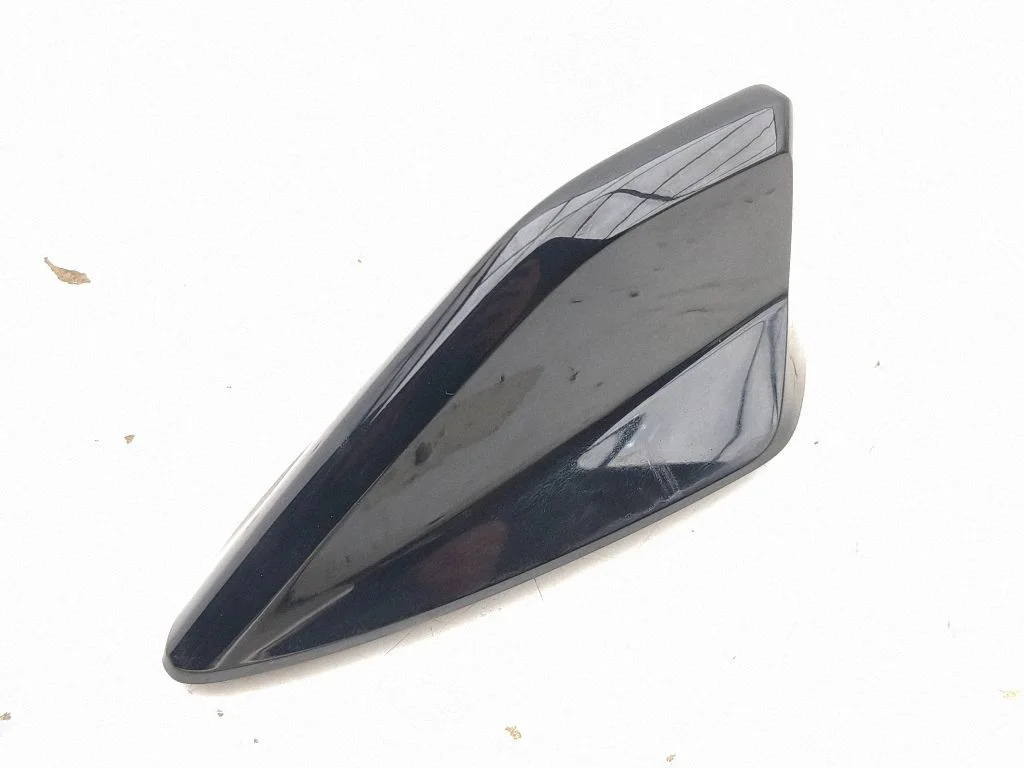 Roof (GPS) antenna cover – Peugeot 5008 II (2016-)