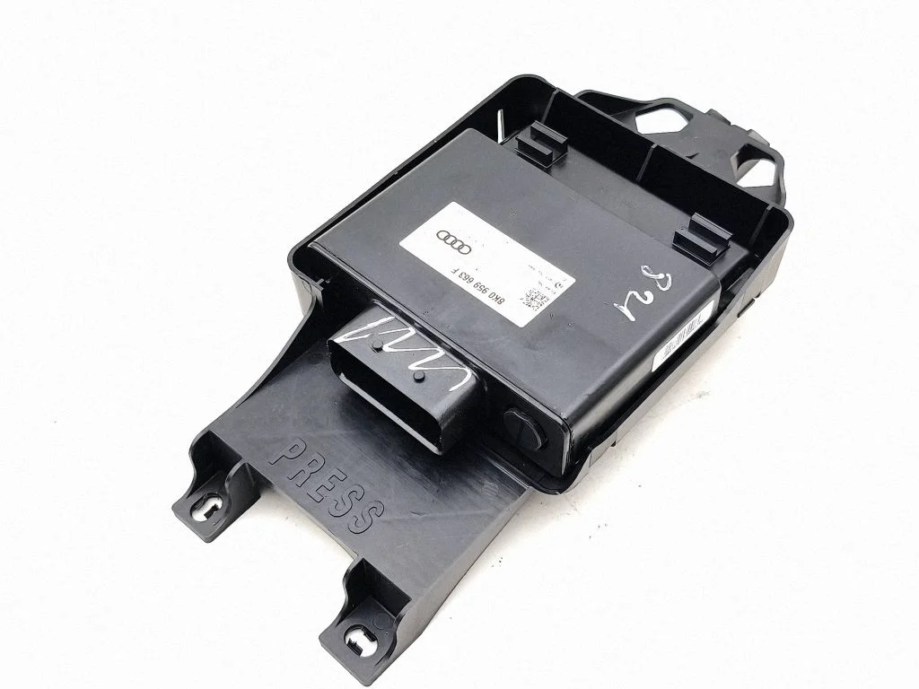 Voltage converter/converter module 8K0959663F