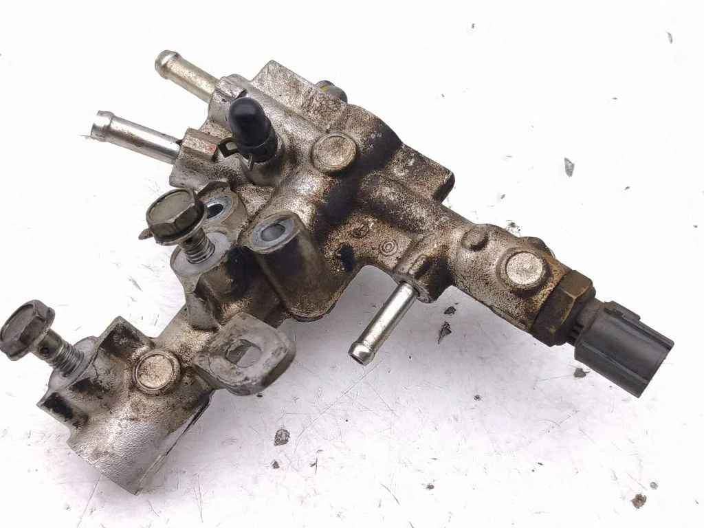 Fuel distributor – Mazda CX-5 (2012-2017)