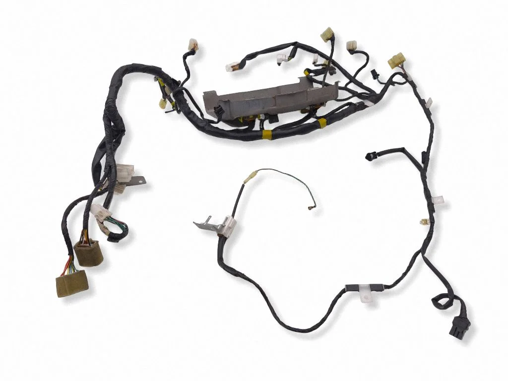 Panel wiring MB376810